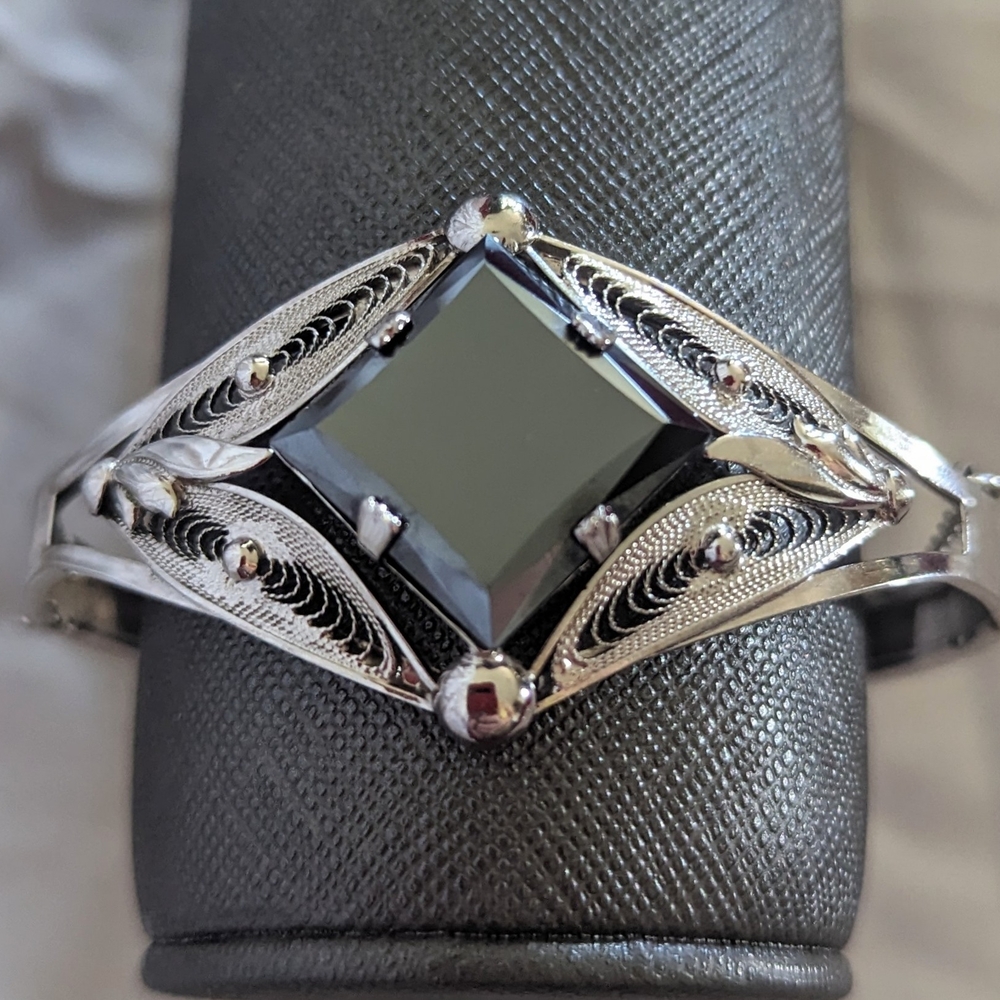 Beautiful Sorrento Sterling Hematite Bracelet Filigree Design - Picture 3 of 8